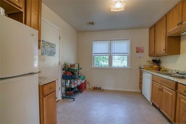 435 S Maple N/A — photo 6