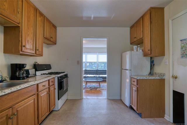 435 S Maple N/A — photo 7