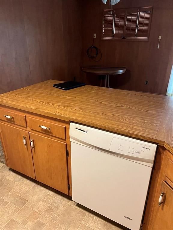 1007 N Walnut N/A — photo 17