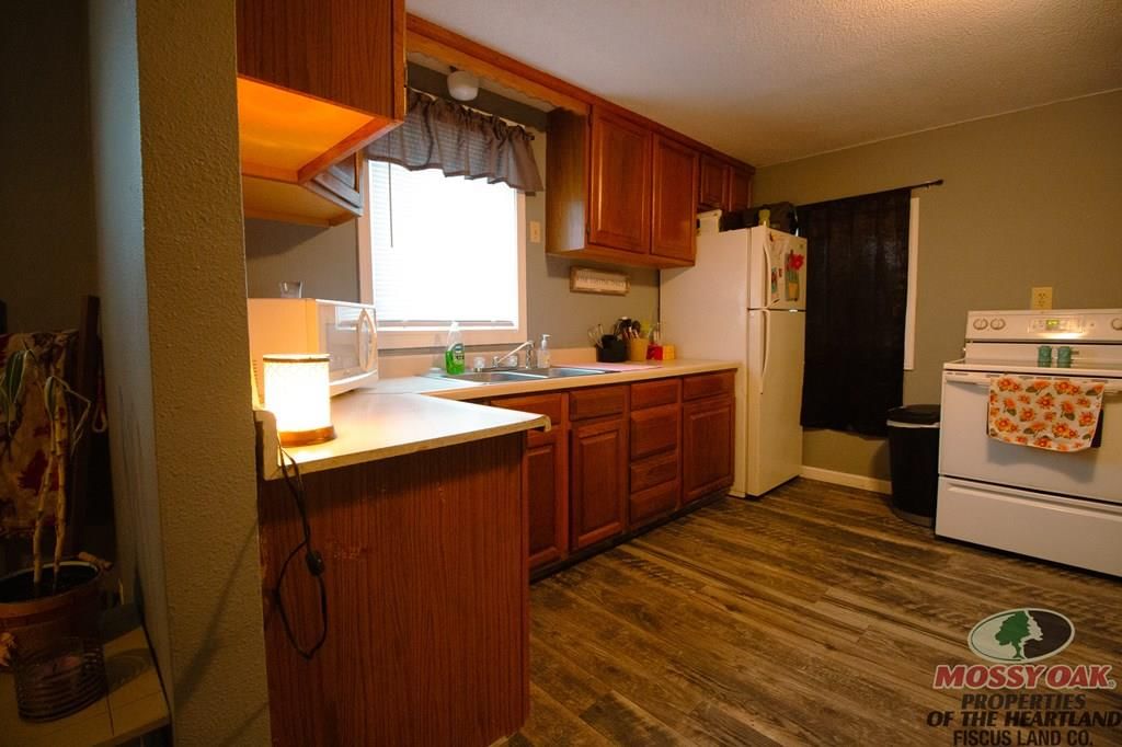 1615 Northeast Avenue — photo 3