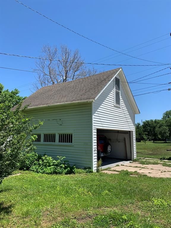 1430 S Central Avenue — photo 27