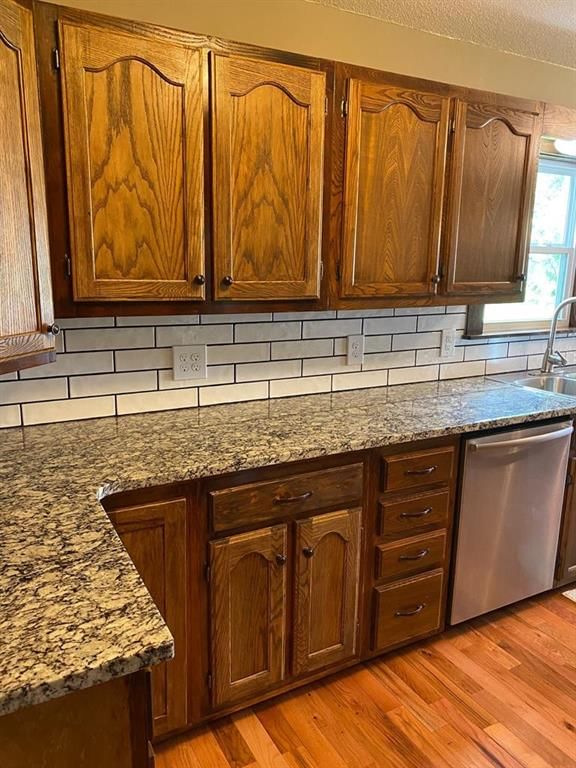 1006 E 3rd Street — photo 13