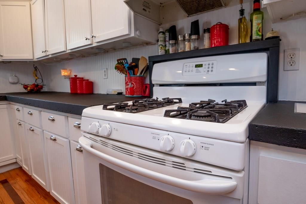 2105 N 10TH N/A — photo 19