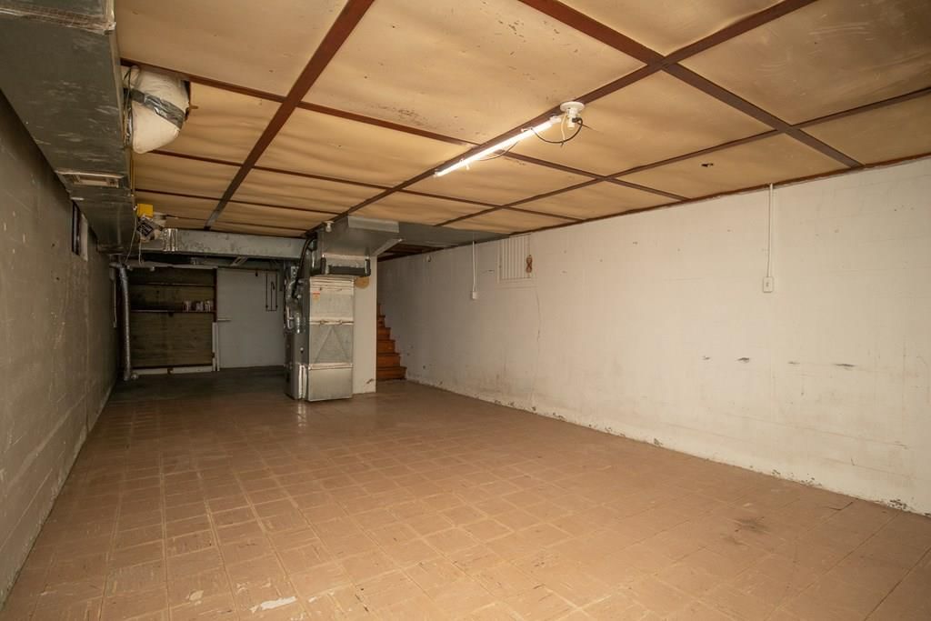 1319 W 3rd N/A — photo 22