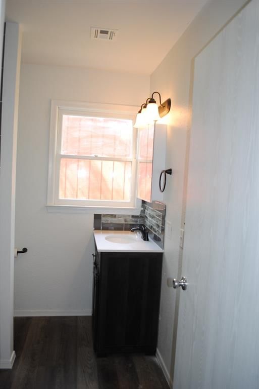 1910 N 10th N/A — photo 23