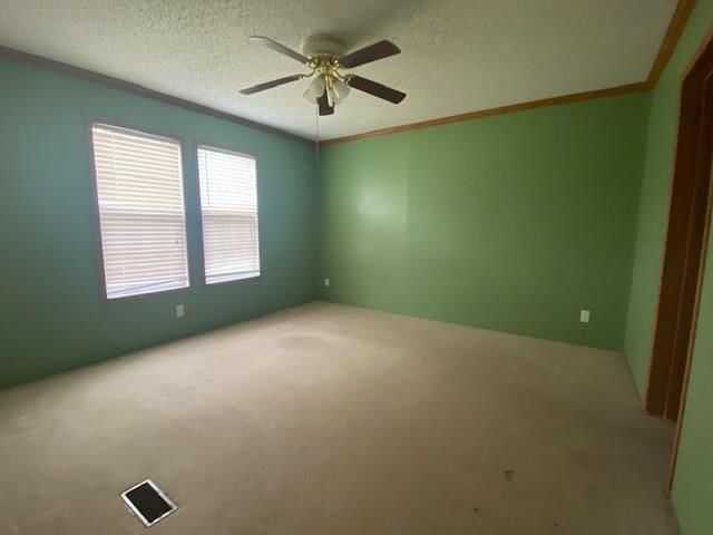 625 E 2nd Street — photo 8