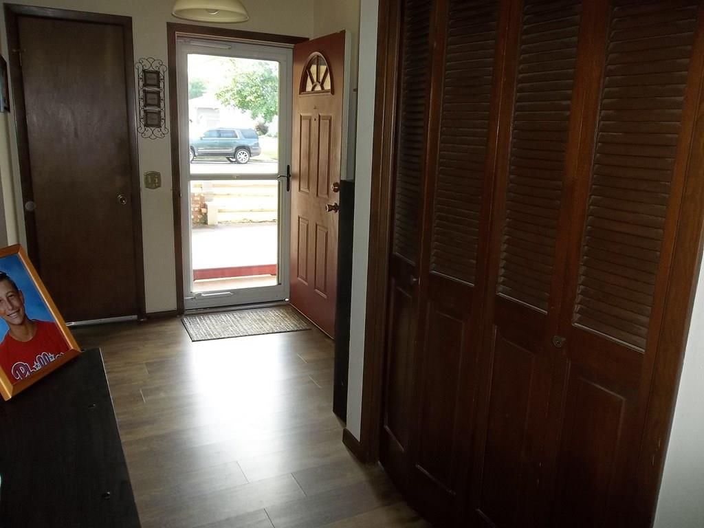 2302 W 3rd Street Terrace — photo 11
