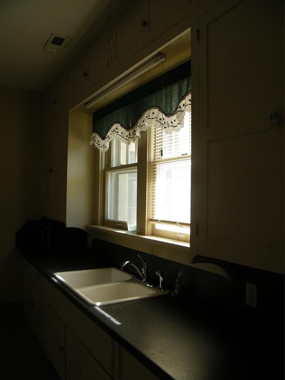 915 E Main N/A — photo 12