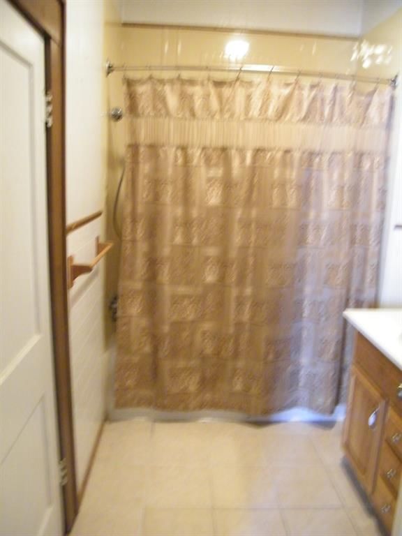 915 E Main N/A — photo 26