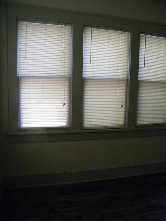 915 E Main N/A — photo 31