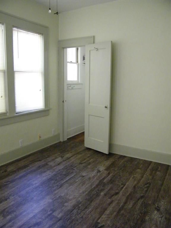 915 E Main N/A — photo 32