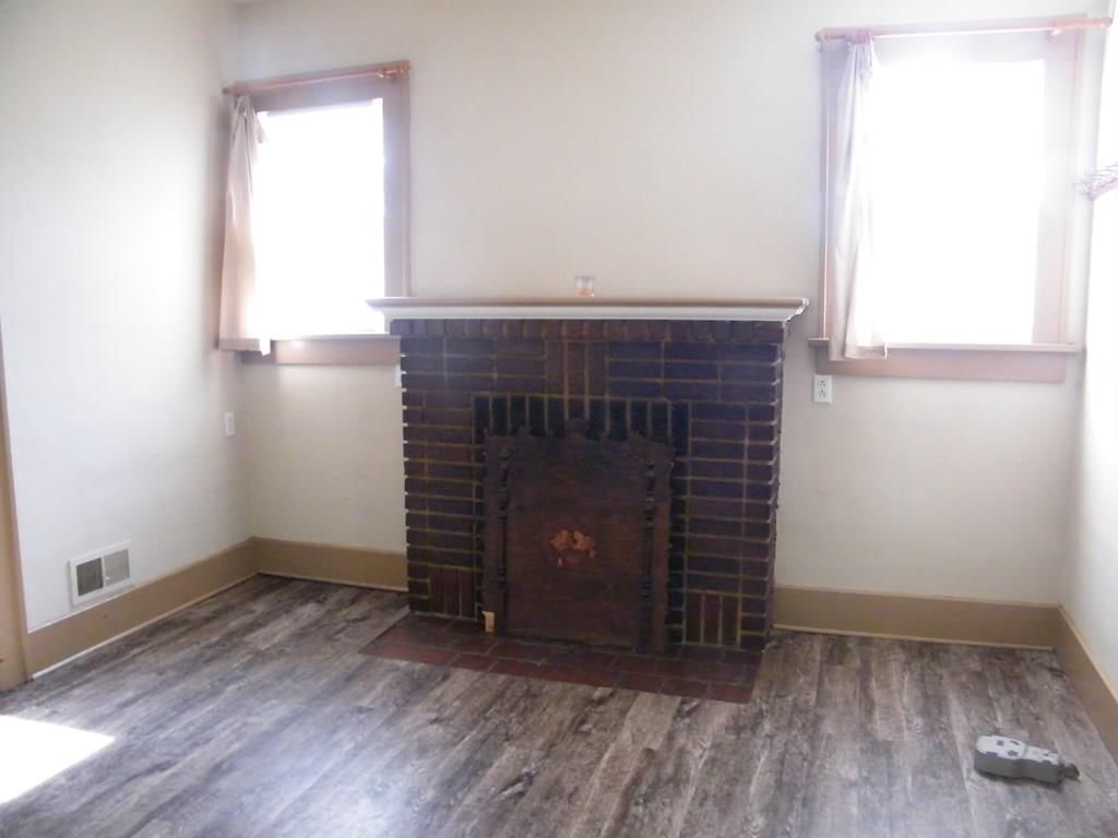 915 E Main N/A — photo 6