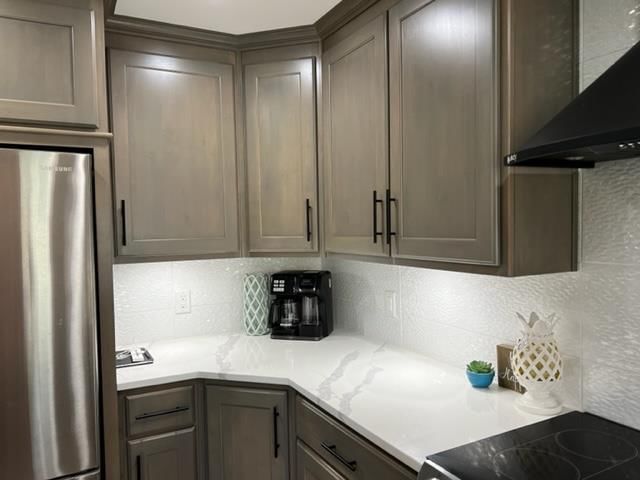 2742 Northbrook Street — photo 59