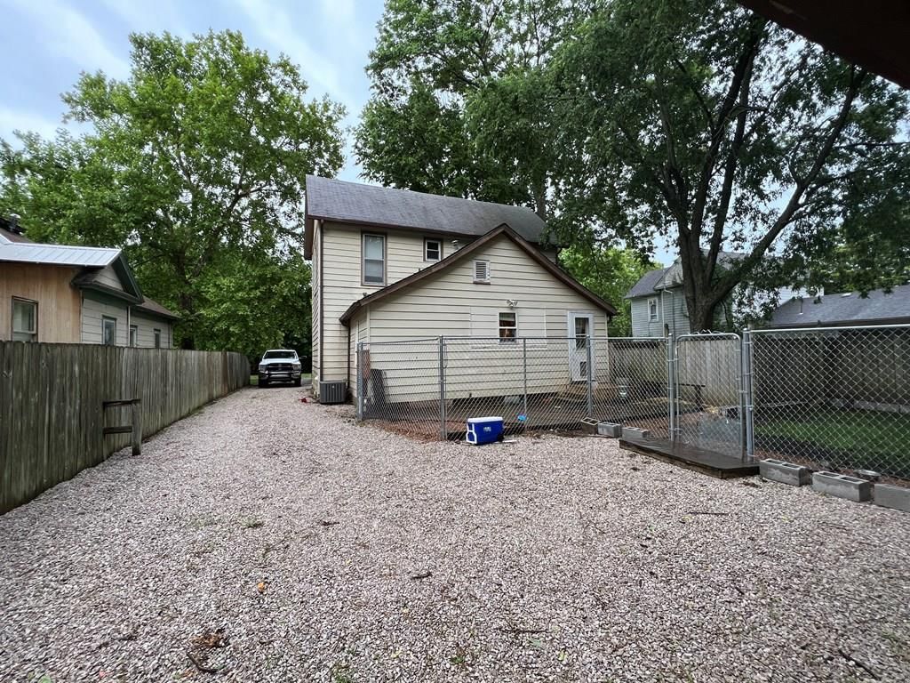609 N 7th N/A — photo 24