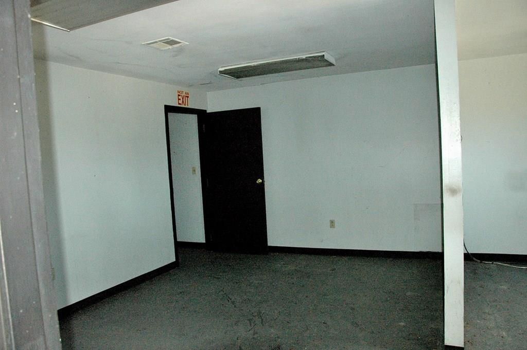 1729 S 21 N/A — photo 11