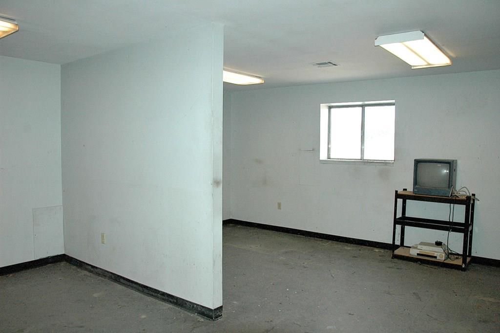 1729 S 21 N/A — photo 12