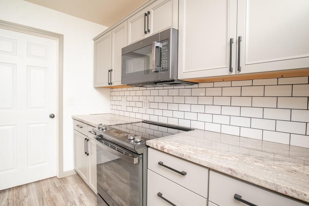 207 N Edgewood N/A — photo 10