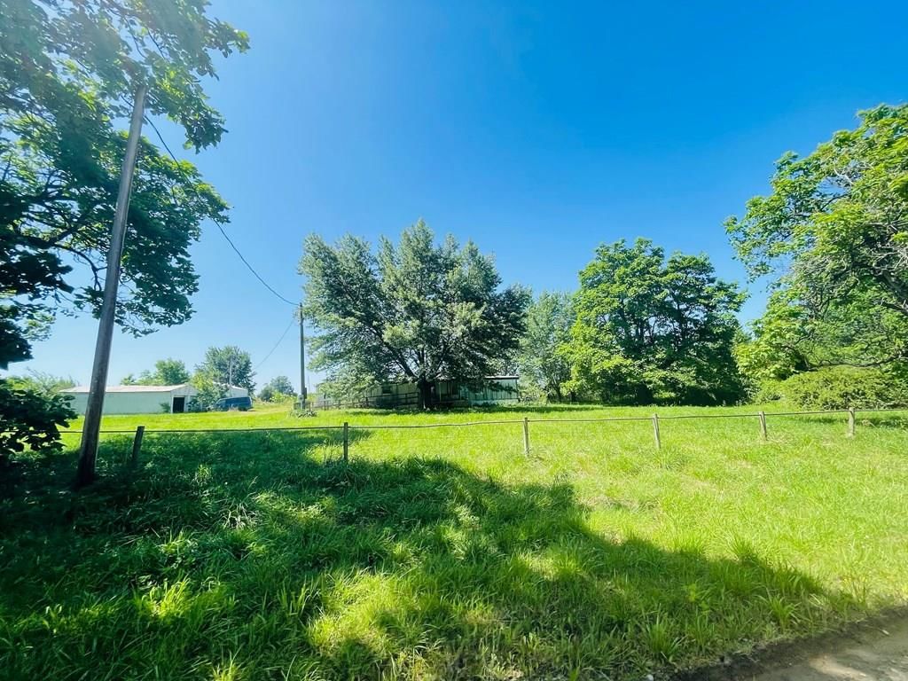 220 SW Lostine N/A — photo 11