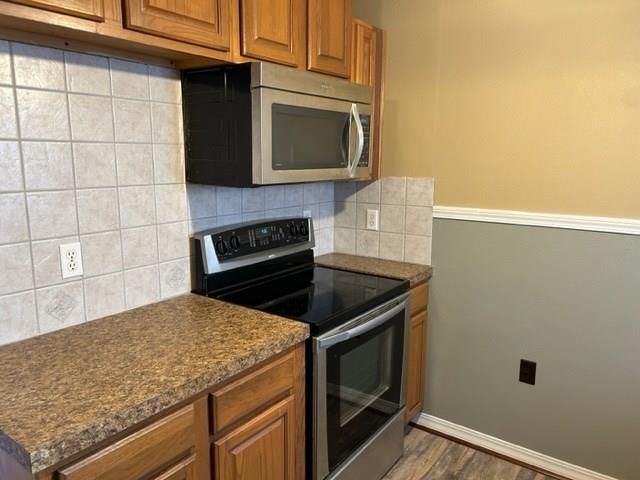 2701 Elm Avenue — photo 11