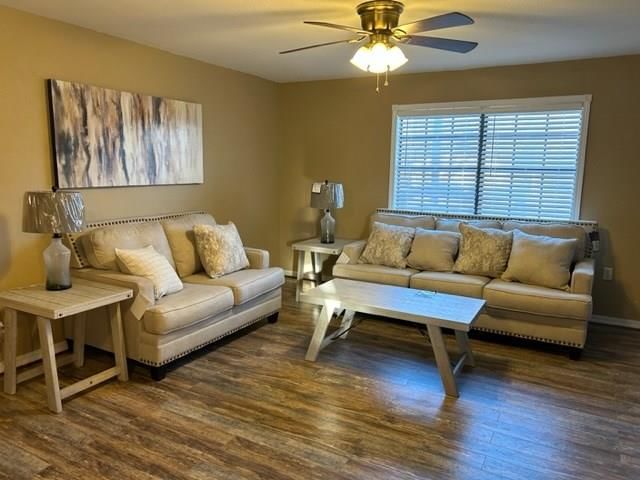 2701 Elm Avenue — photo 5