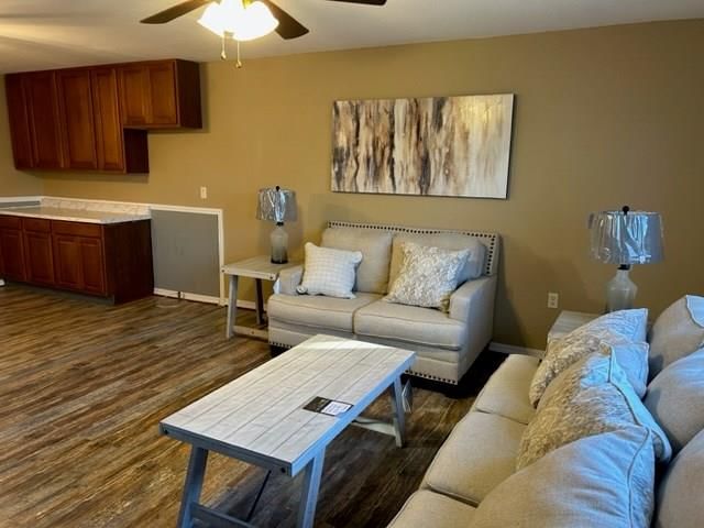 2701 Elm Avenue — photo 6