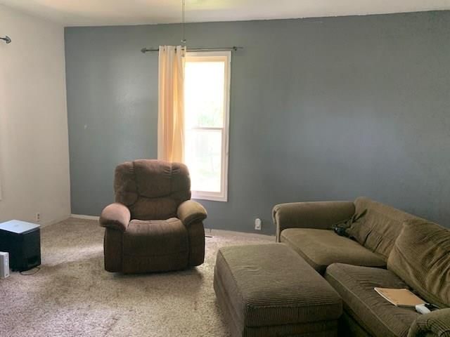 1614 Dirr Avenue — photo 4