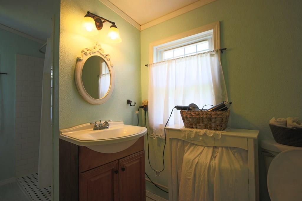 7600 Friends Road — photo 12