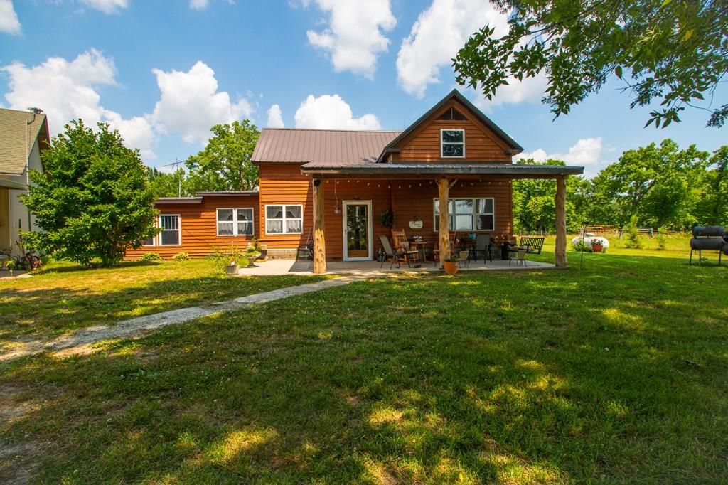 7600 Friends Road — photo 44