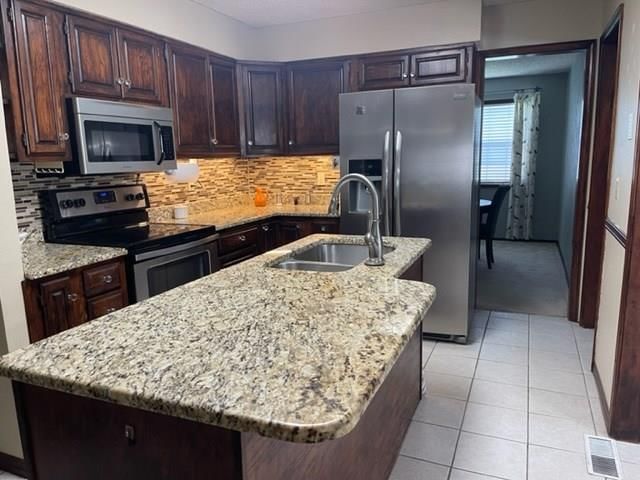 2813 Rolling Green Drive — photo 4