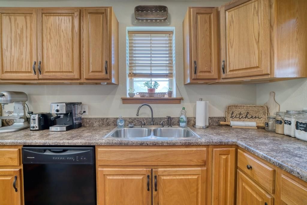 2496 CR 4300 N/A — photo 14