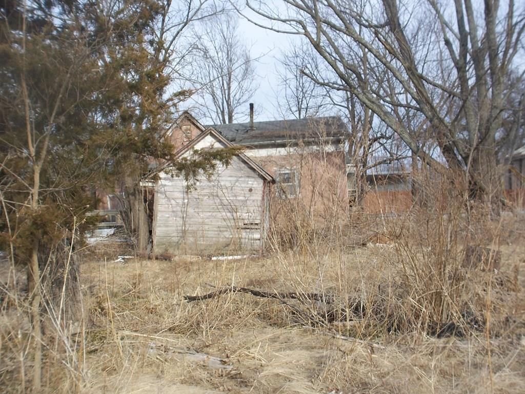 410 N Commercial Street — photo 5