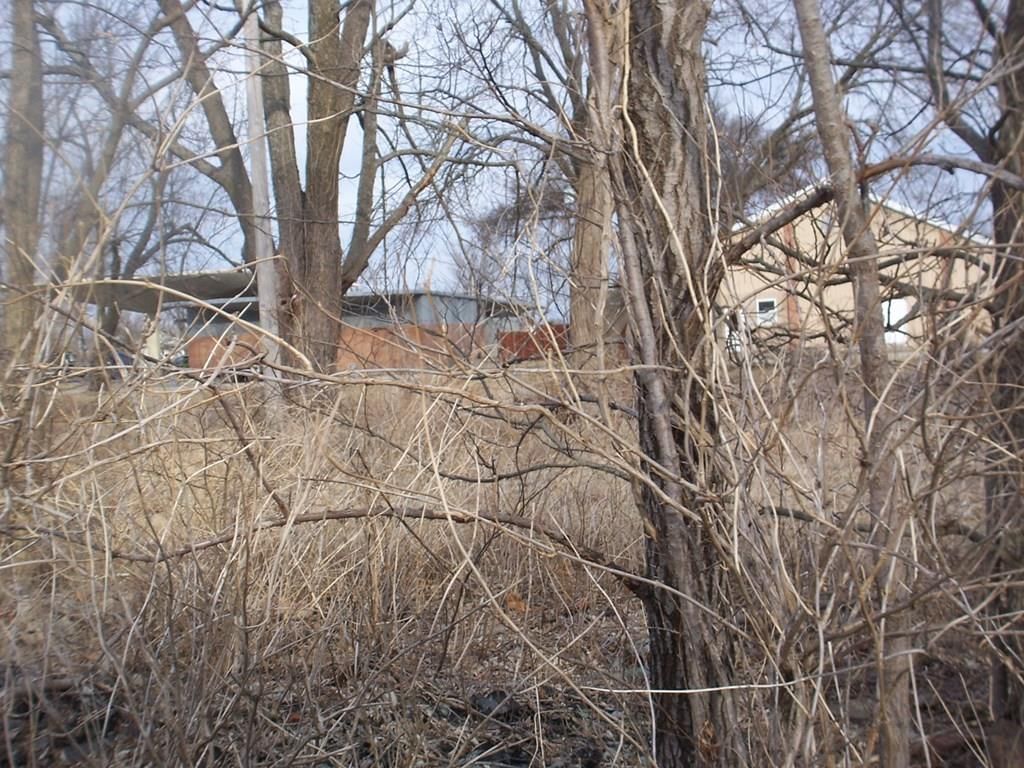 410 N Commercial Street — photo 6