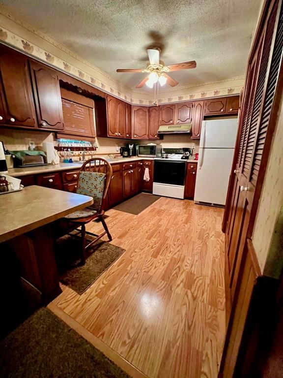 218 S Elm N/A — photo 17