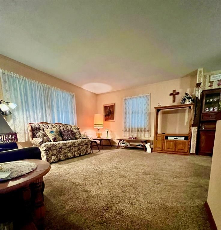 218 S Elm N/A — photo 19
