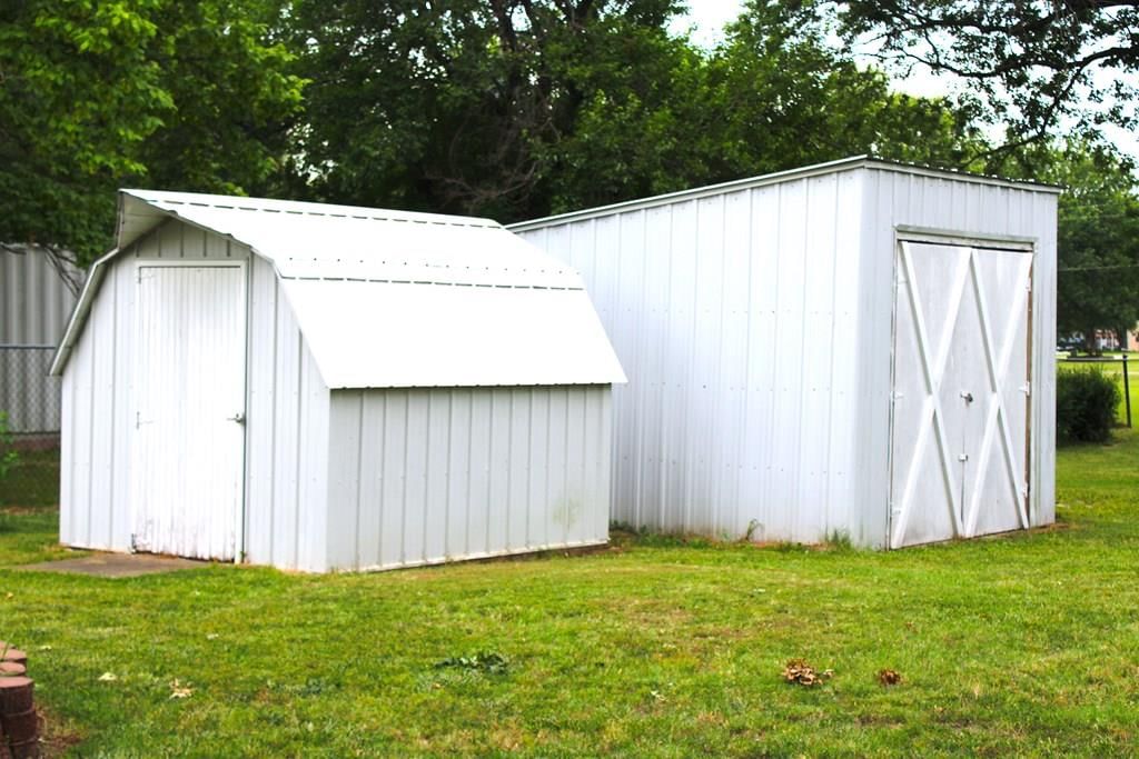 218 S Elm N/A — photo 9