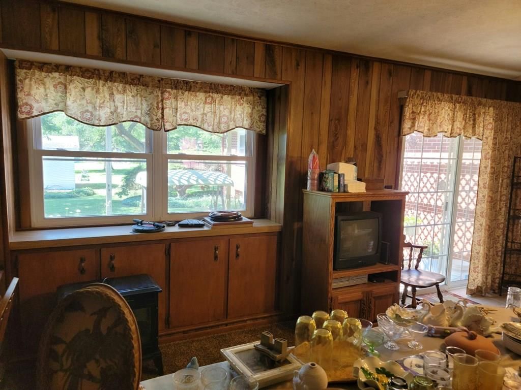 102 S Sugarcreek N/A — photo 26