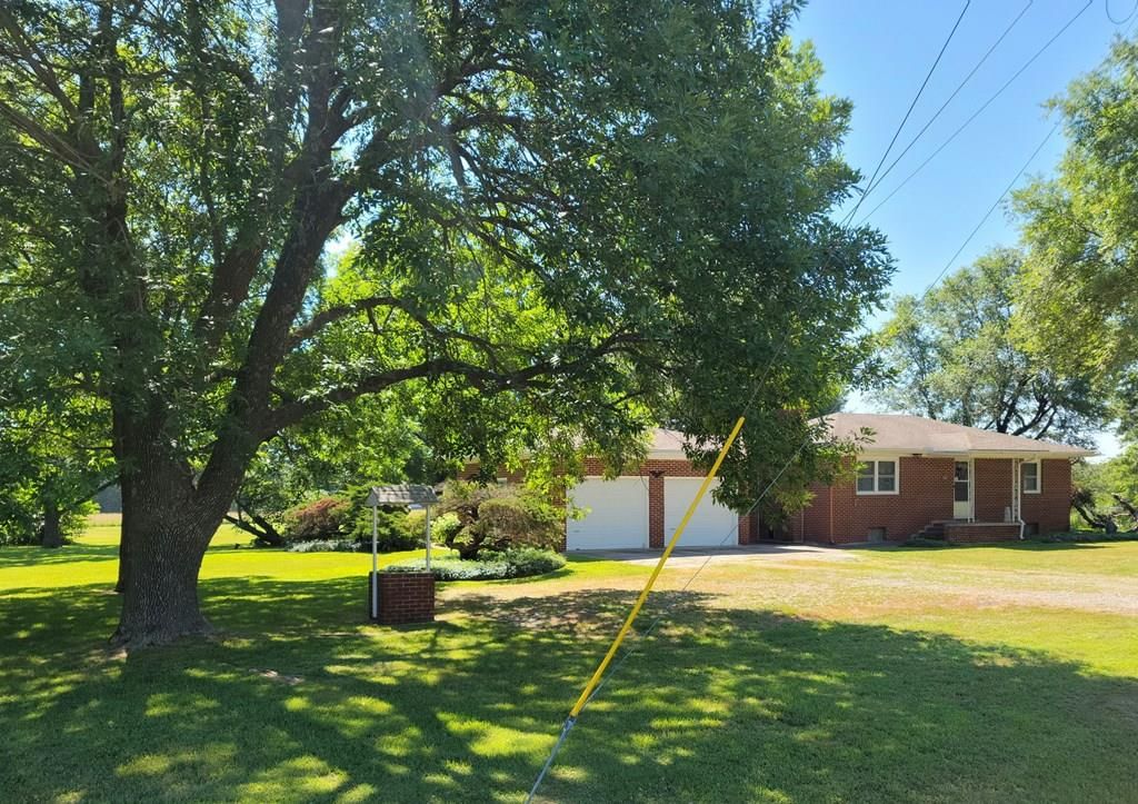102 S Sugarcreek N/A — photo 5