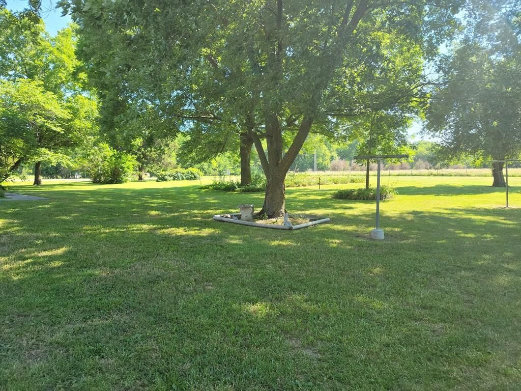 102 S Sugarcreek N/A — photo 10