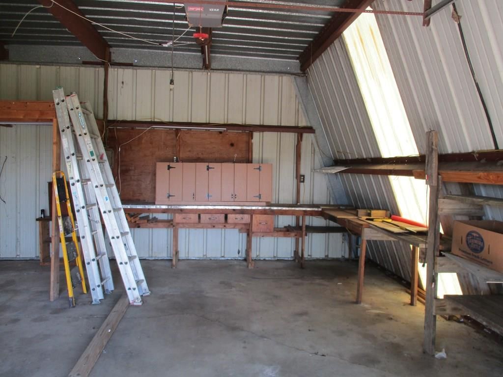 2746 NW Center Star Road — photo 9