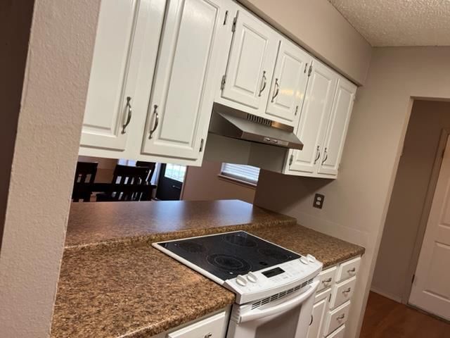 606 N Parkview Avenue — photo 14