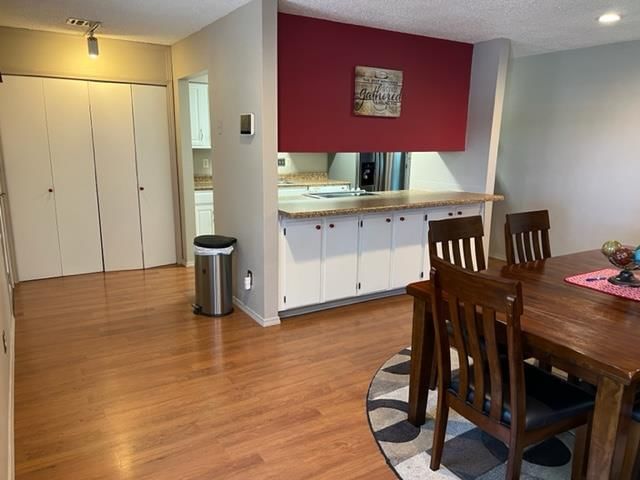 606 N Parkview Avenue — photo 5