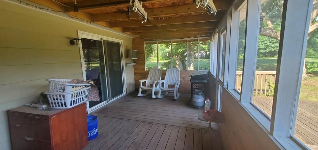 905 E 10th N/A — photo 12