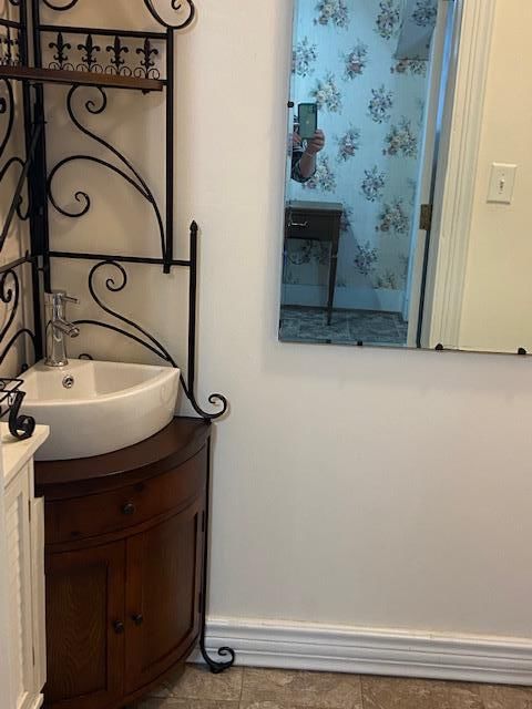 120 S Walnut N/A — photo 15