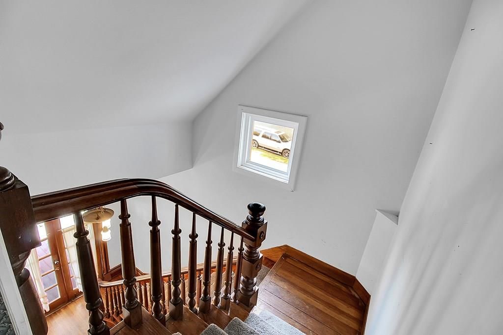 1329 Grand Avenue — photo 22