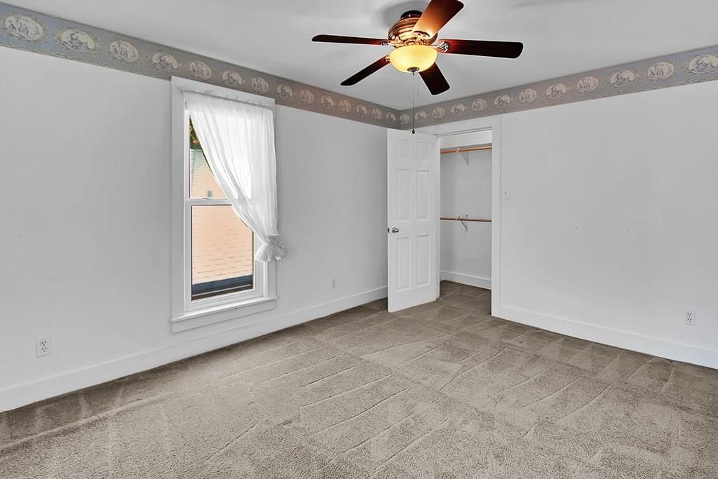 1329 Grand Avenue — photo 26