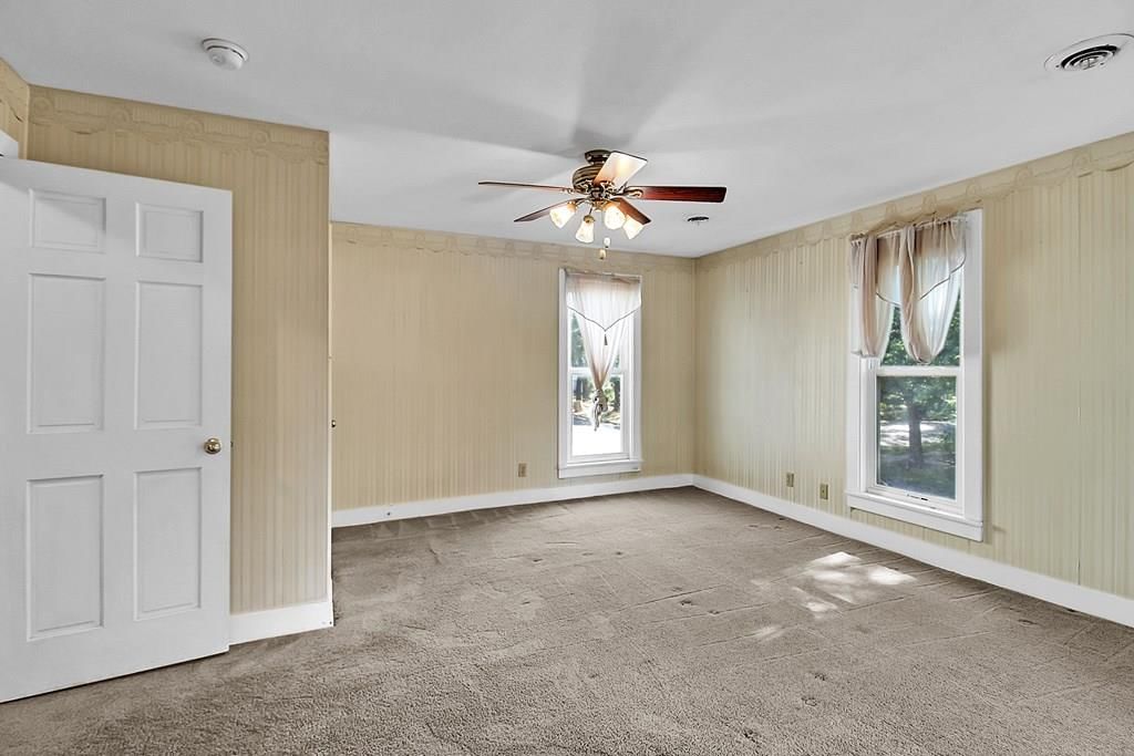 1329 Grand Avenue — photo 28