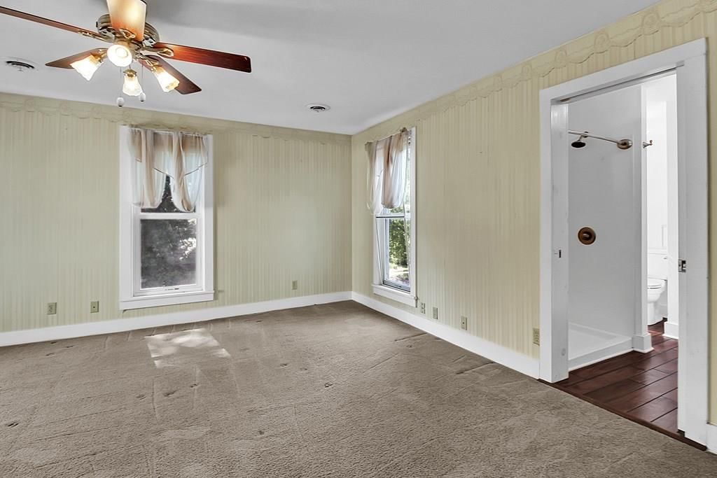 1329 Grand Avenue — photo 29