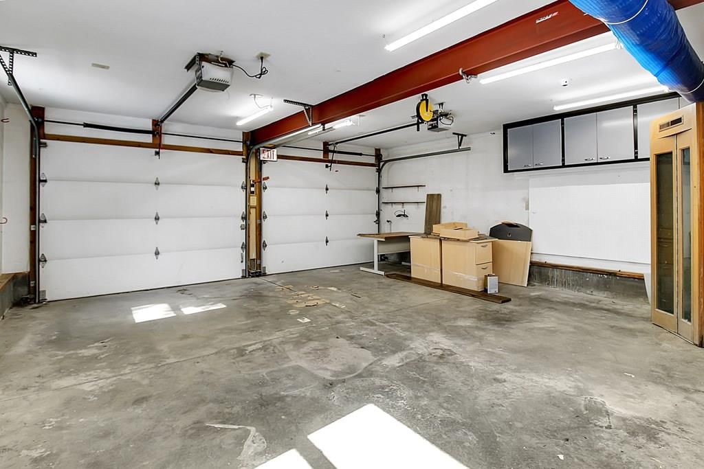 1329 Grand Avenue — photo 36