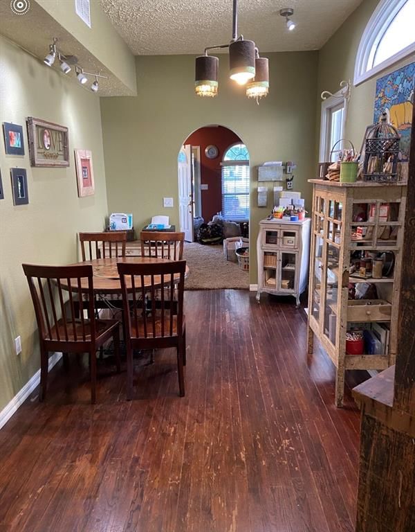 1410 Belmont Avenue — photo 8