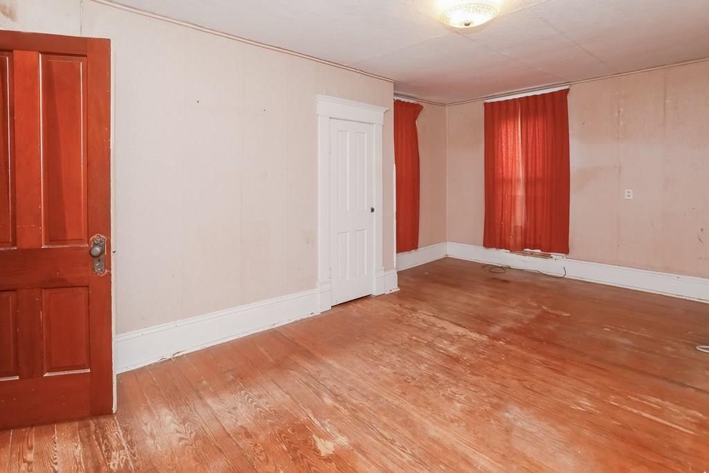 609 E 4th Avenue — photo 34